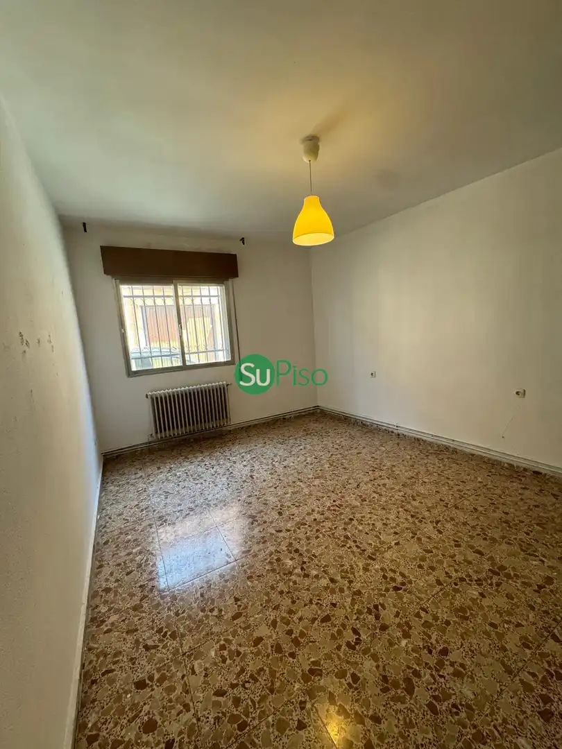 Casa adosada en venta en Avenida Rufino Rubio, 9, Yeles