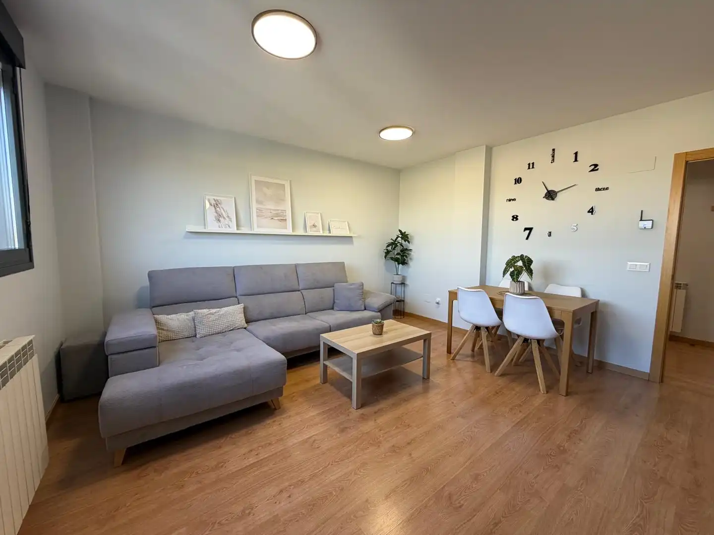 Sala d'estar de Pis en venda en Vitoria - Gasteiz amb Calefacció, Terrassa i Traster