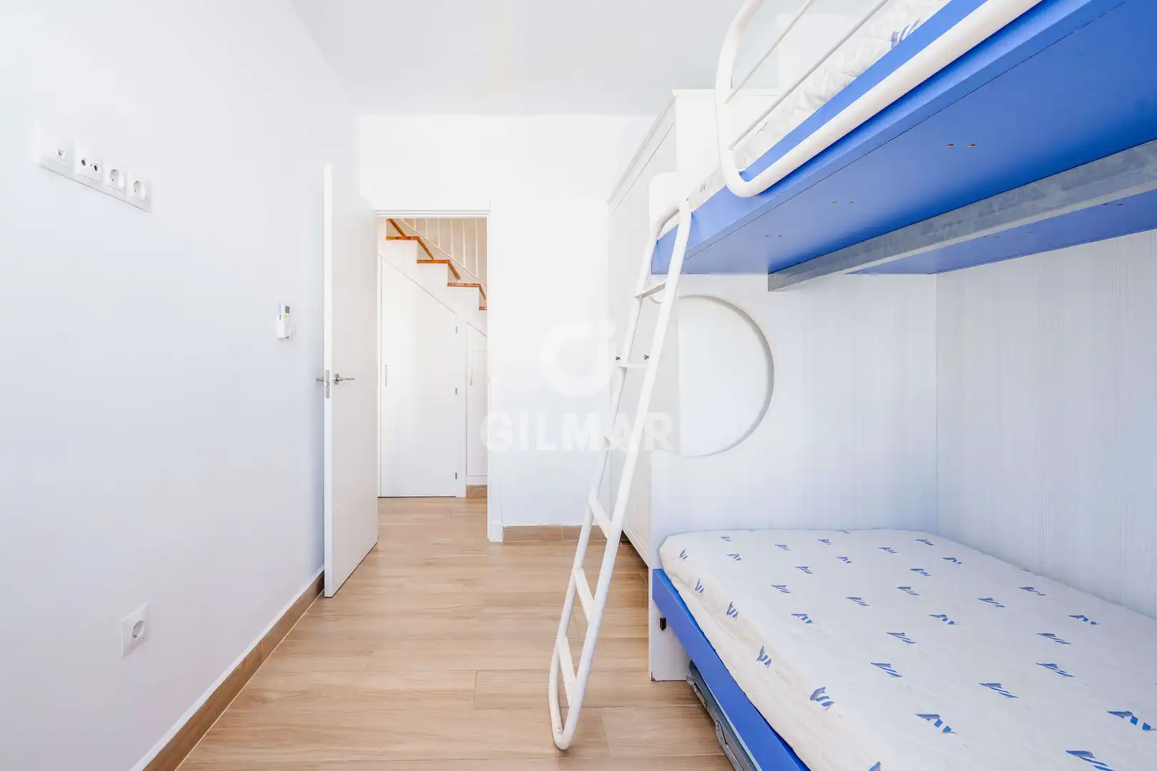 Bedroom of Attic for sale in Zahara de los Atunes  with Heating, Private garden and Storage room