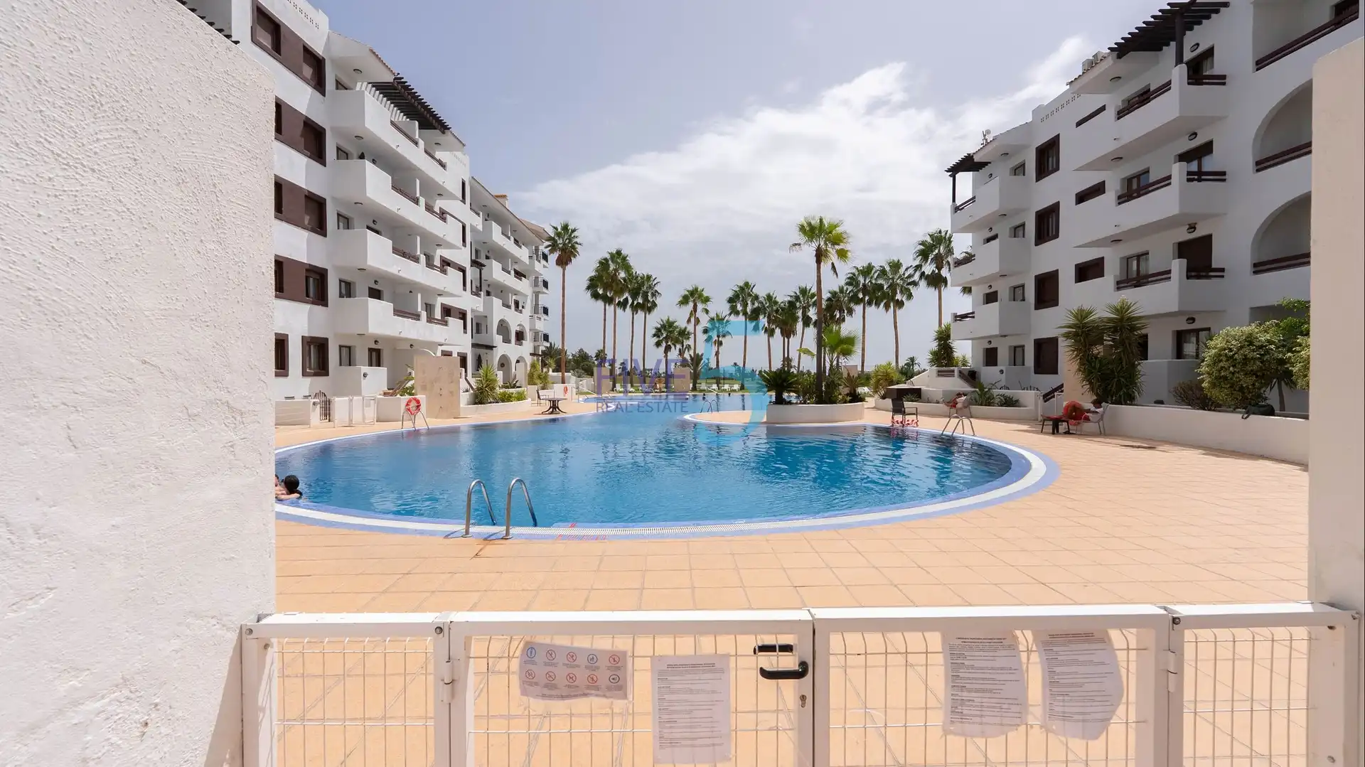 Swimming pool of Flat for sale in Los Alcázares  with Air Conditioner, Heating and Terrace