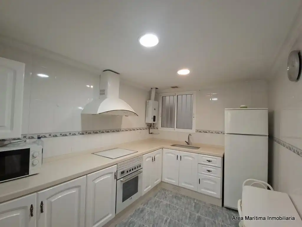 Flat for rent in Carrer d'Ernest Anastasio, El Cabanyal - El Canyamelar