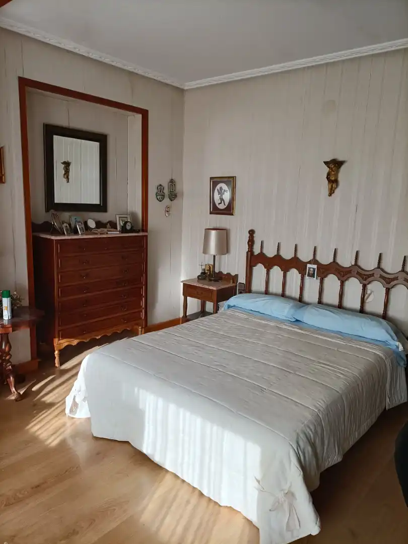 Habitación de Ático en venta en Segorbe con Parquet, Terraza y Amueblado