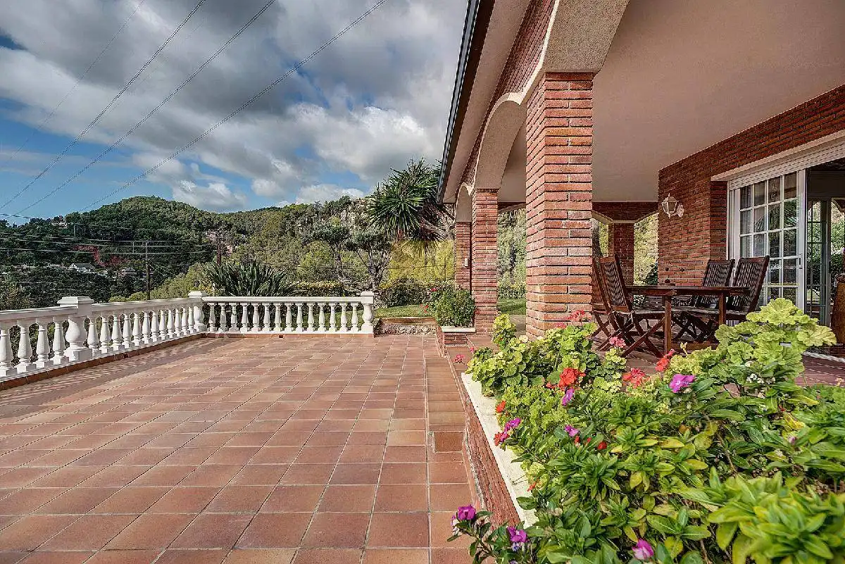 Terraza de Casa o chalet en venta en Vallirana con Aire acondicionado, Calefacción y Jardín privado
