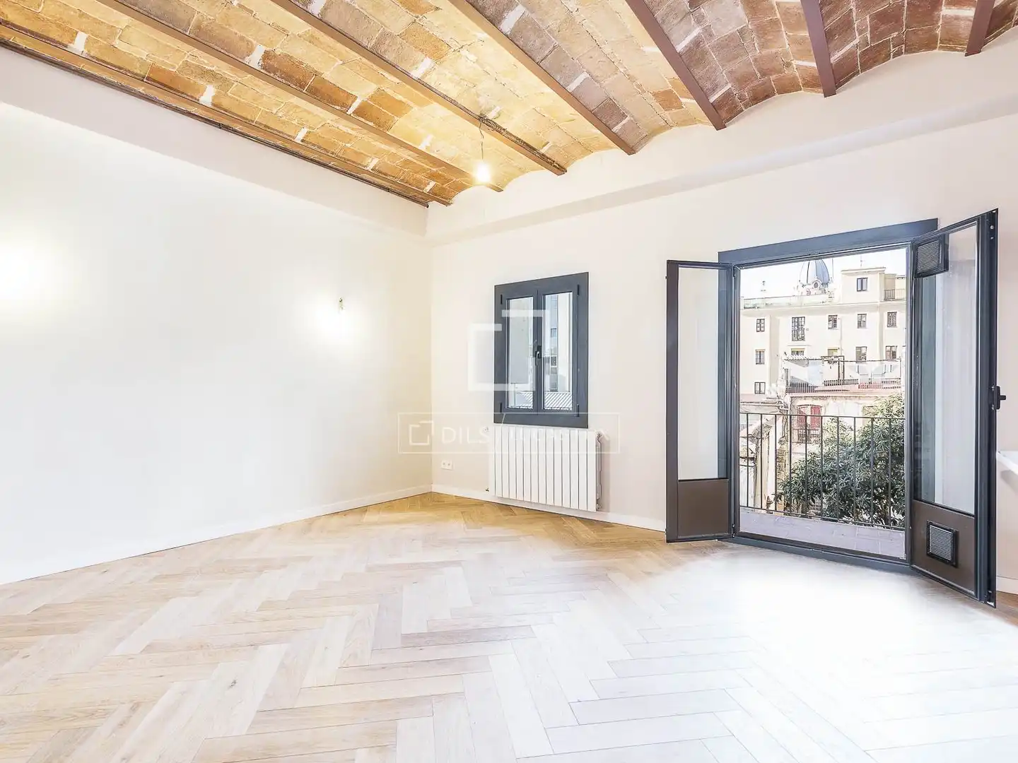 Habitación de Piso en venta en Barcelona con Aire acondicionado y Terraza