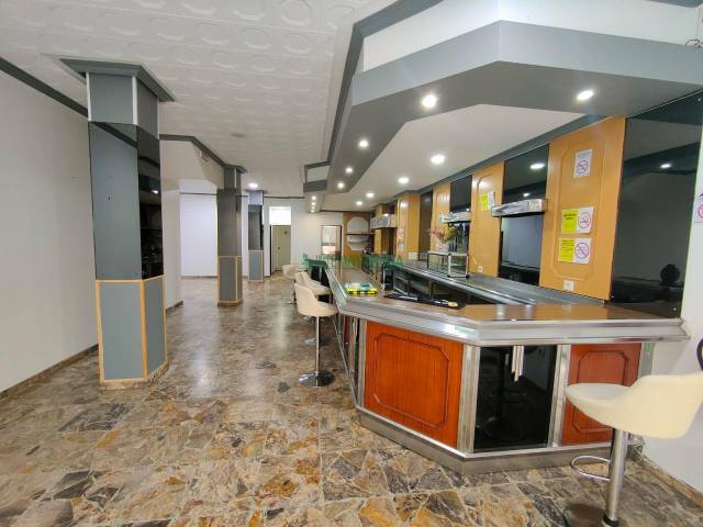 Local comercial en Alquiler en Plaza España - Corte Inglés