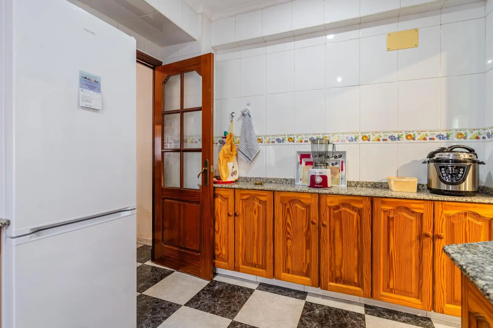 Kitchen of Houses for sale in Jerez de la Frontera