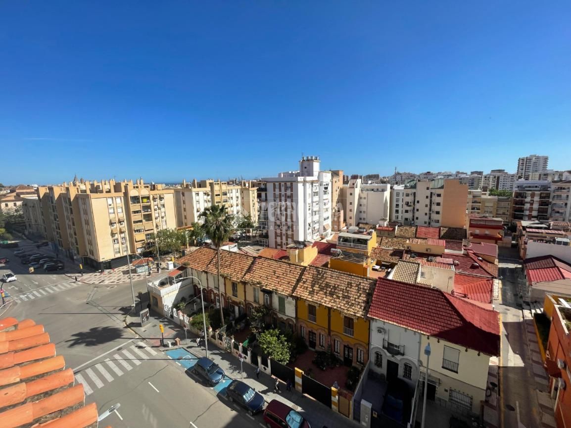 Vista exterior de Àtic en venda en Málaga Capital amb Terrassa i Balcó