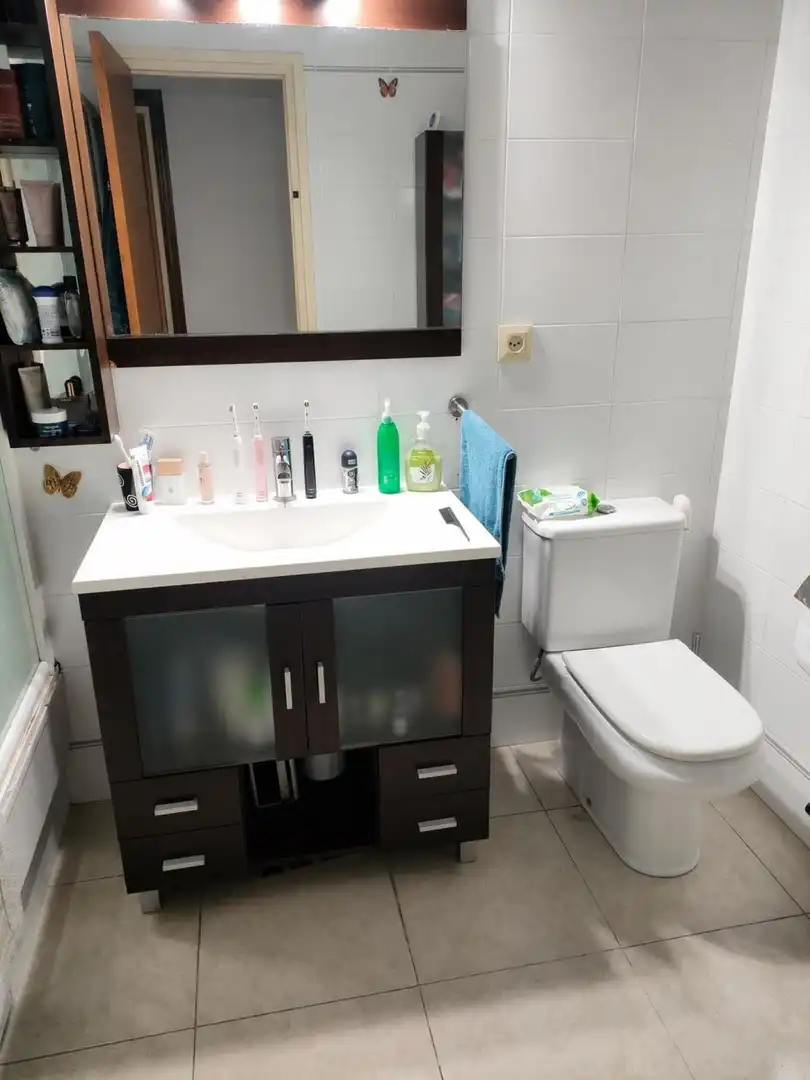 Baño de Piso en venta en Vilanova del Camí con Terraza, Amueblado y Balcón