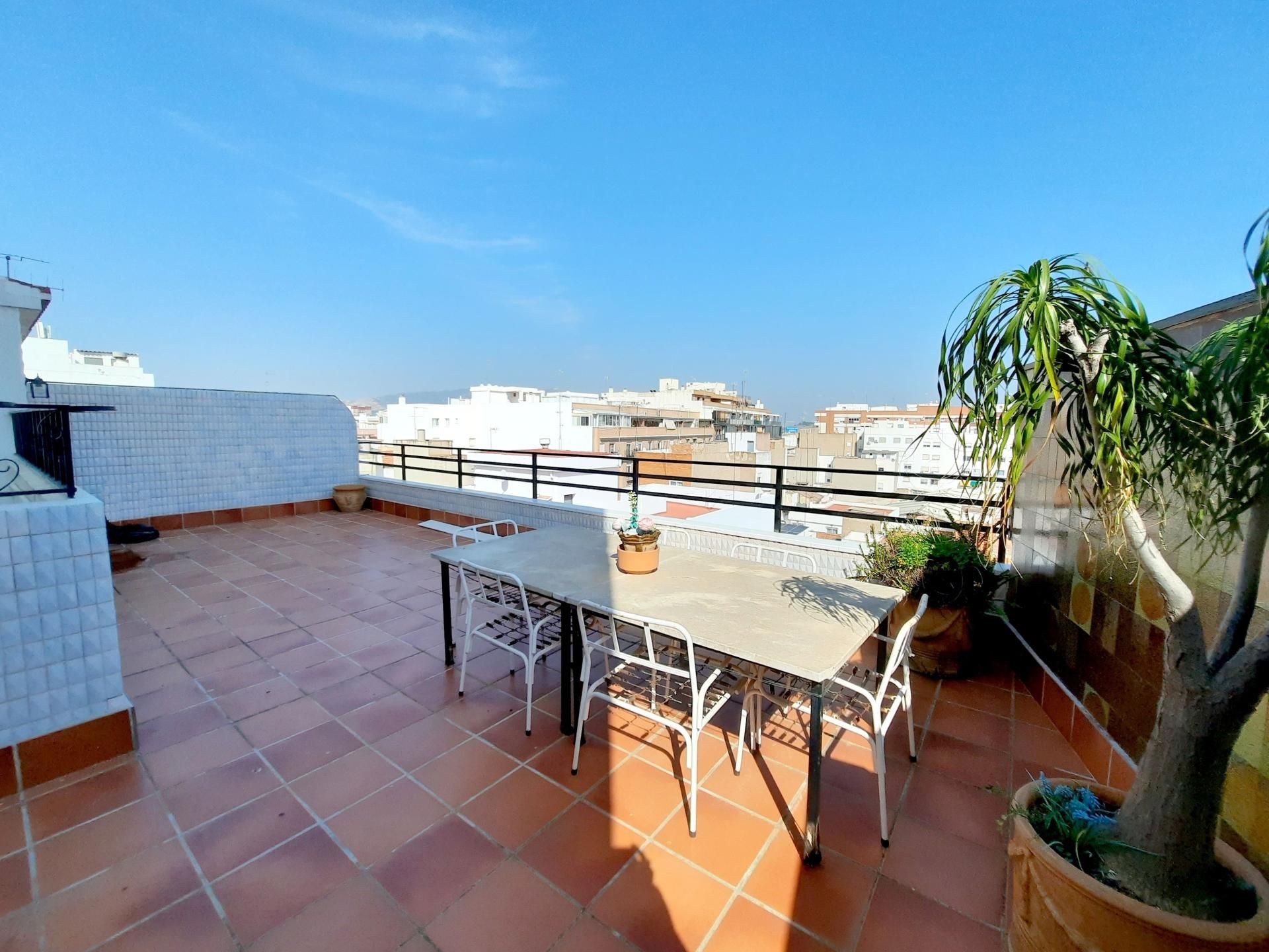 Terrasse von Dachboden zum Verkauf in Sagunto / Sagunt mit Klimaanlage, Heizung und Terrasse