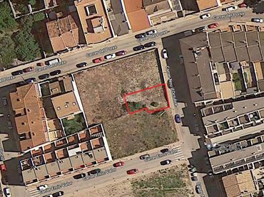 Terreny residencial en venda a Carrer Nou d'Octubre 28