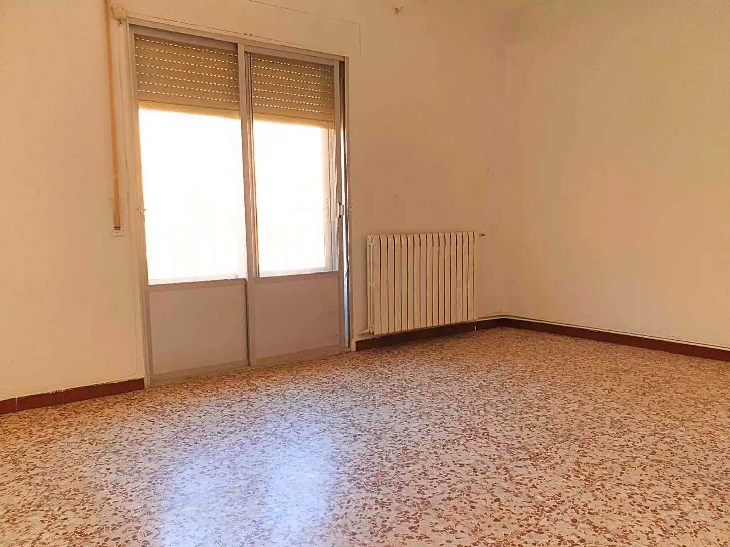 Schlafzimmer von Wohnung zum Verkauf in Ibdes mit Heizung und Terrasse