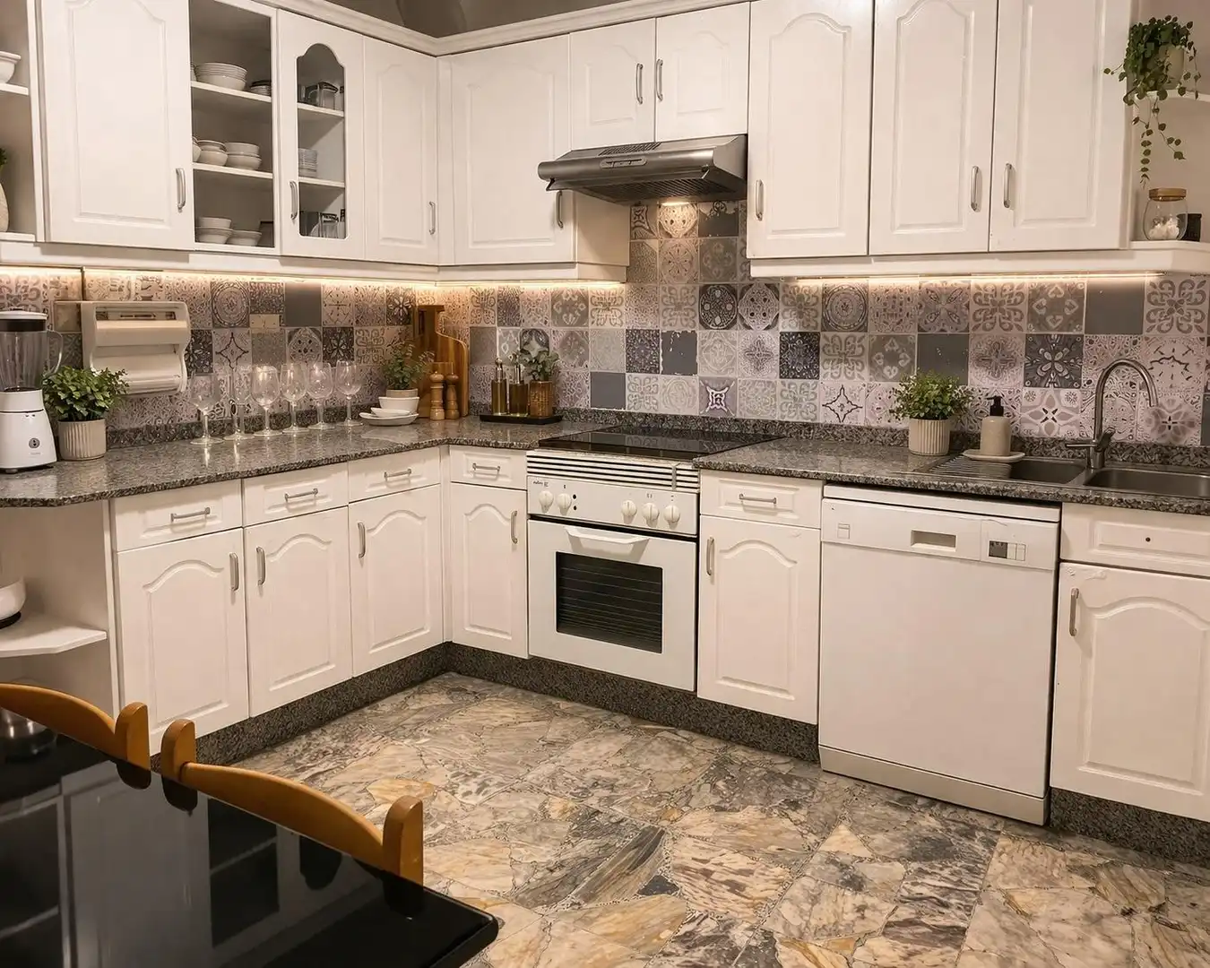 Kitchen of Flat for sale in Vigo   with Heating, Parquet flooring and Storage room
