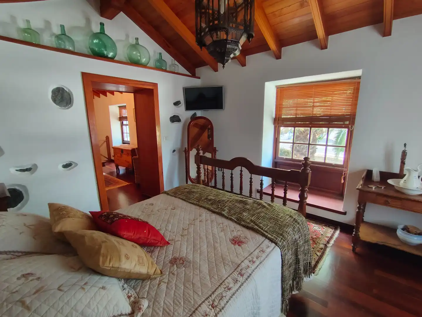 Dormitori de Casa o xalet en venda en Icod de los Vinos amb Jardí privat, Terrassa i Traster