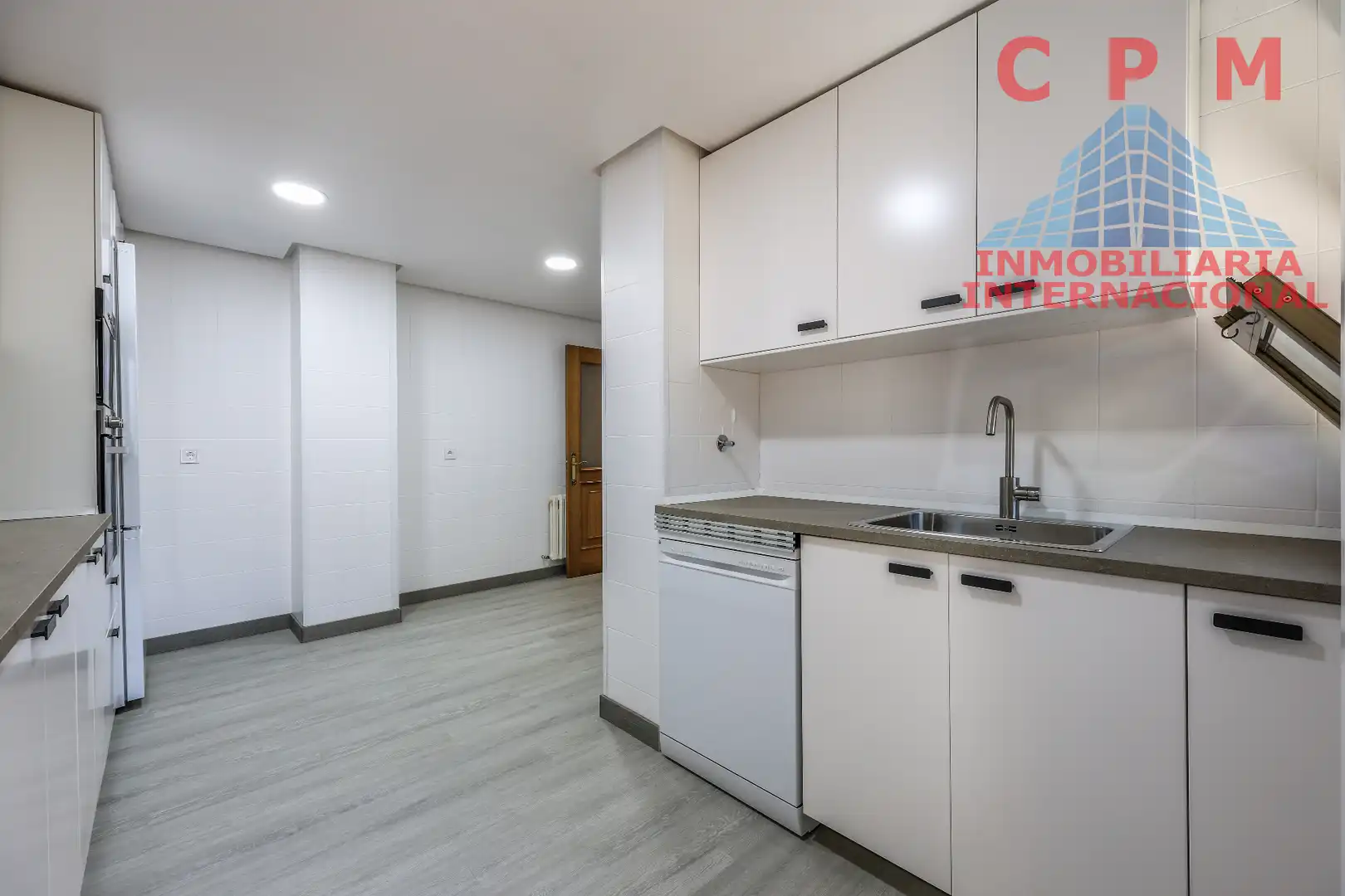 Cuina de Pis de lloguer en Madrid amb Aire condicionat, Calefacció i Parquet