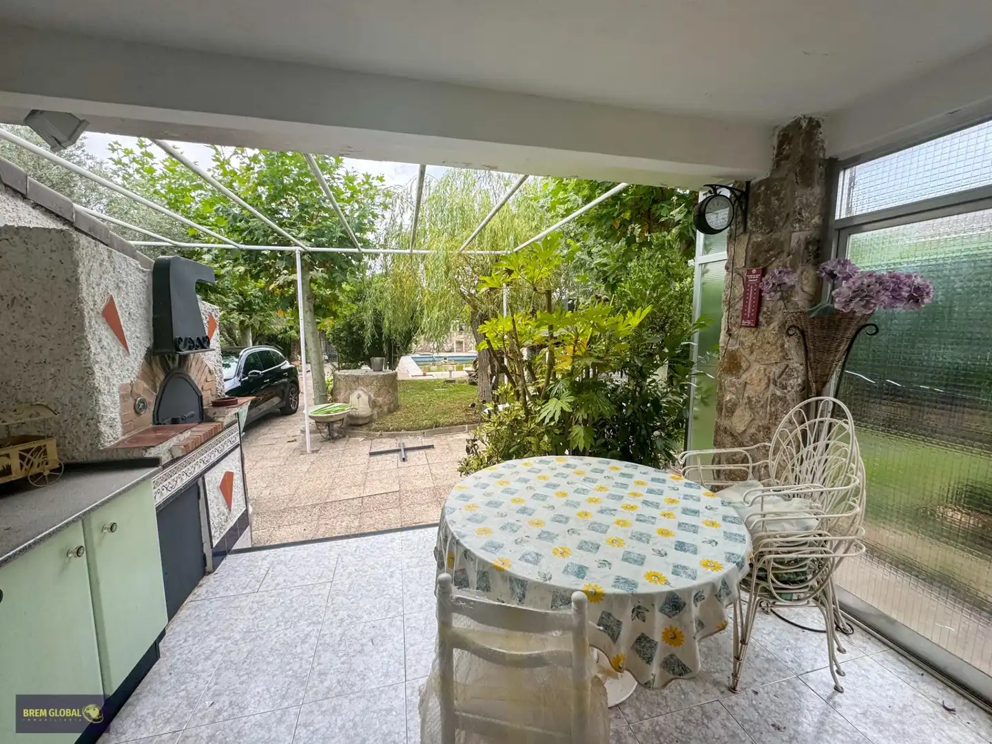 Jardí de Casa o xalet en venda en Cabanillas de la Sierra amb Jardí privat, Traster i Piscina