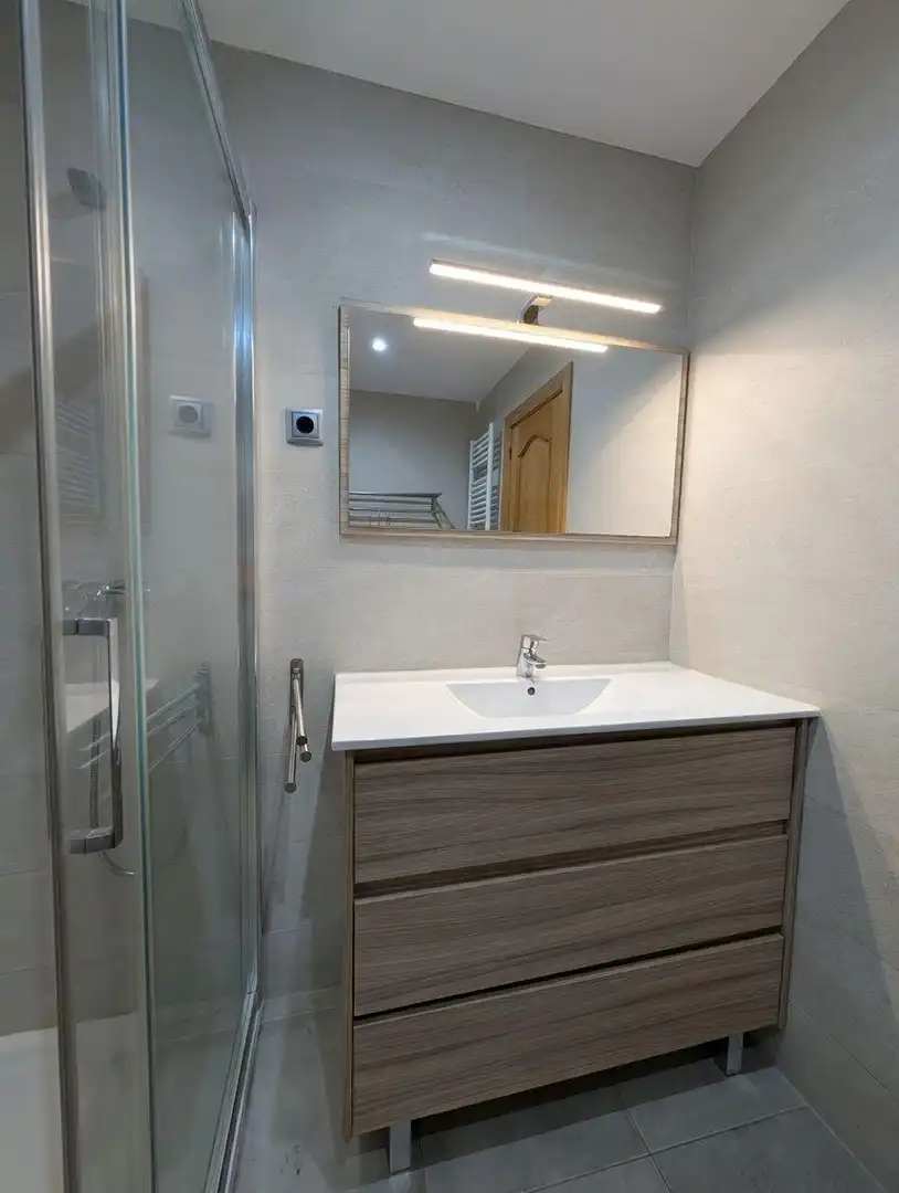 Bathroom of Flat for sale in Molins de Rei  with Air Conditioner