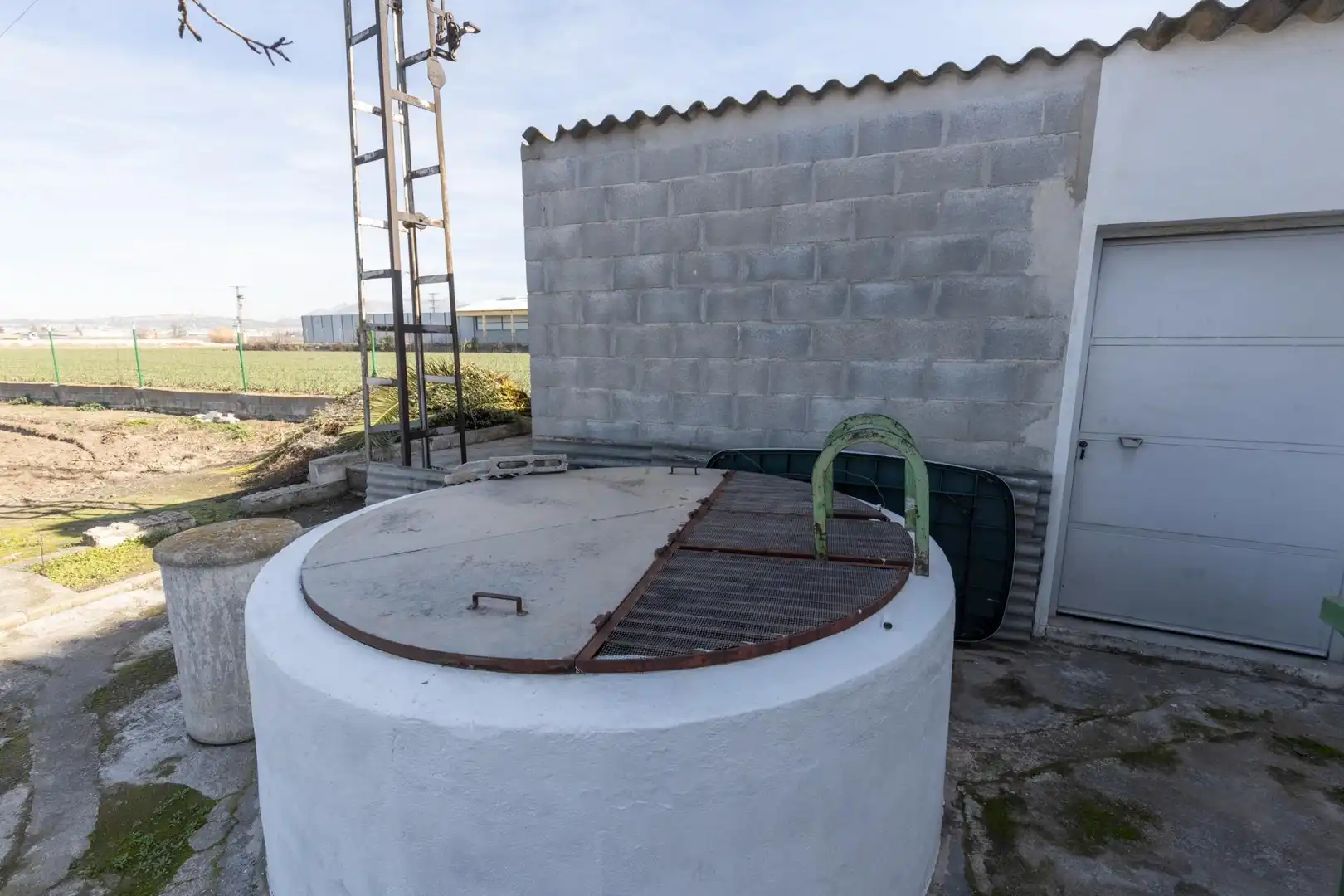 Exterior view of Houses for sale in Granada  with Heating, Private garden and Terrace