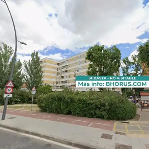 Vista exterior de Piso en venta en Móstoles