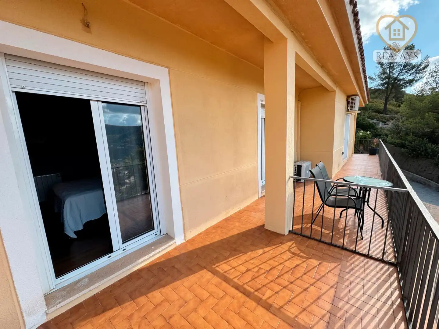 Terrassa de Casa o xalet en venda en Olesa de Bonesvalls amb Calefacció, Jardí privat i Parquet