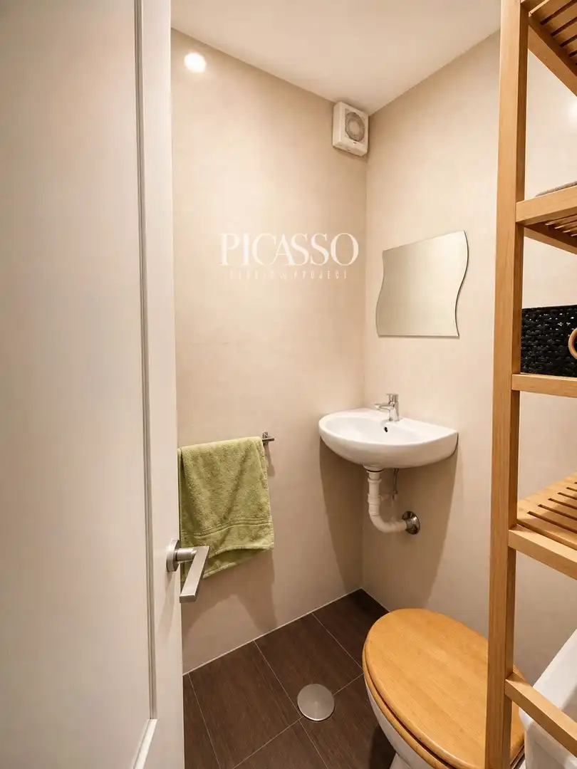 Bathroom of Flat for sale in Torremolinos  with Terrace
