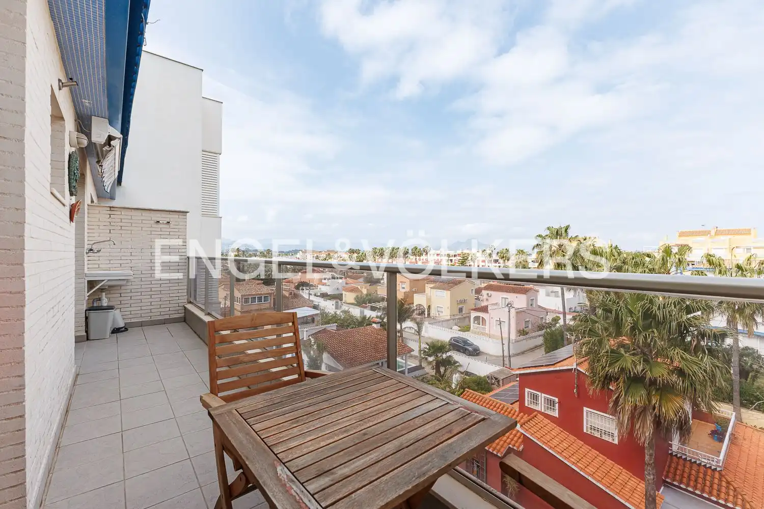 Terraza de Ático en venta en Dénia con Aire acondicionado, Calefacción y Jardín privado