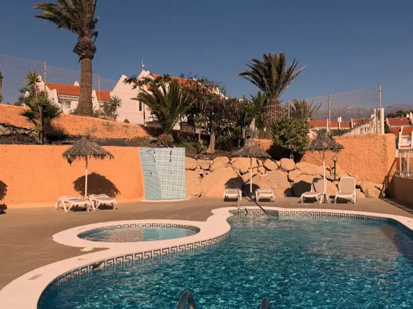 Piscina de Pis en venda en San Miguel de Abona amb Terrassa i Balcó