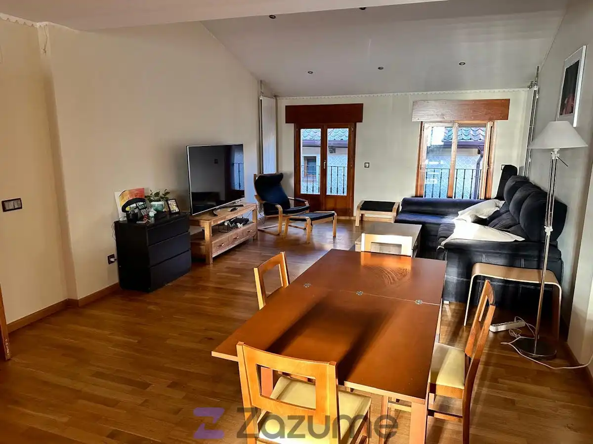 Sala de estar de Piso de alquiler en Segovia con Calefacción, Parquet y Trastero