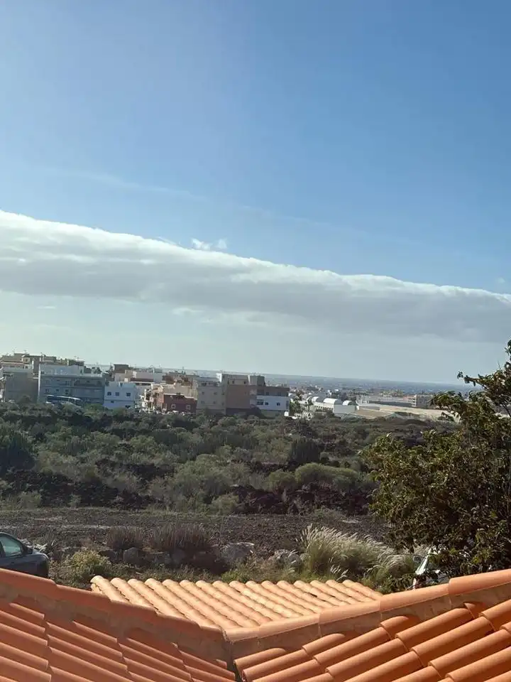 Vista exterior de Casa o chalet en venta en Arona con Aire acondicionado, Terraza y Amueblado