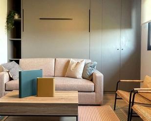 Sala d'estar de Apartament per a compartir en  Madrid Capital amb Aire condicionat i Terrassa