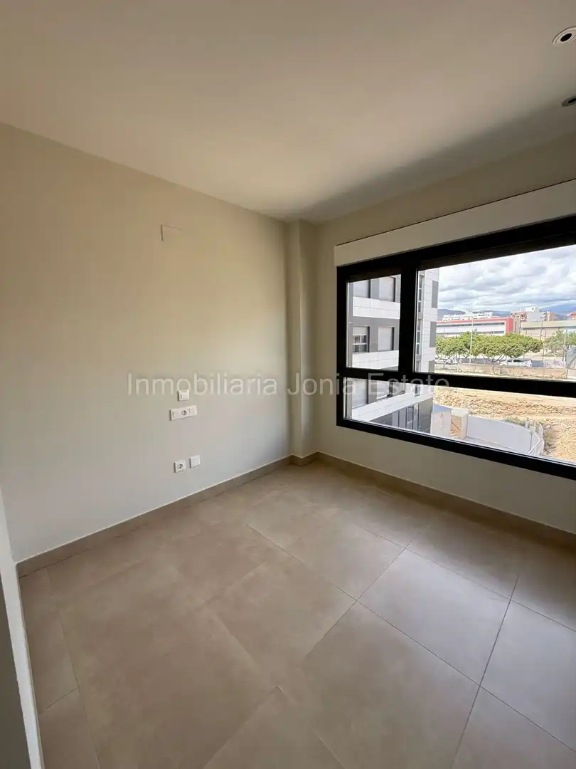 Terrassa de Apartament de lloguer en Villajoyosa / La Vila Joiosa amb Aire condicionat, Jardí privat i Terrassa