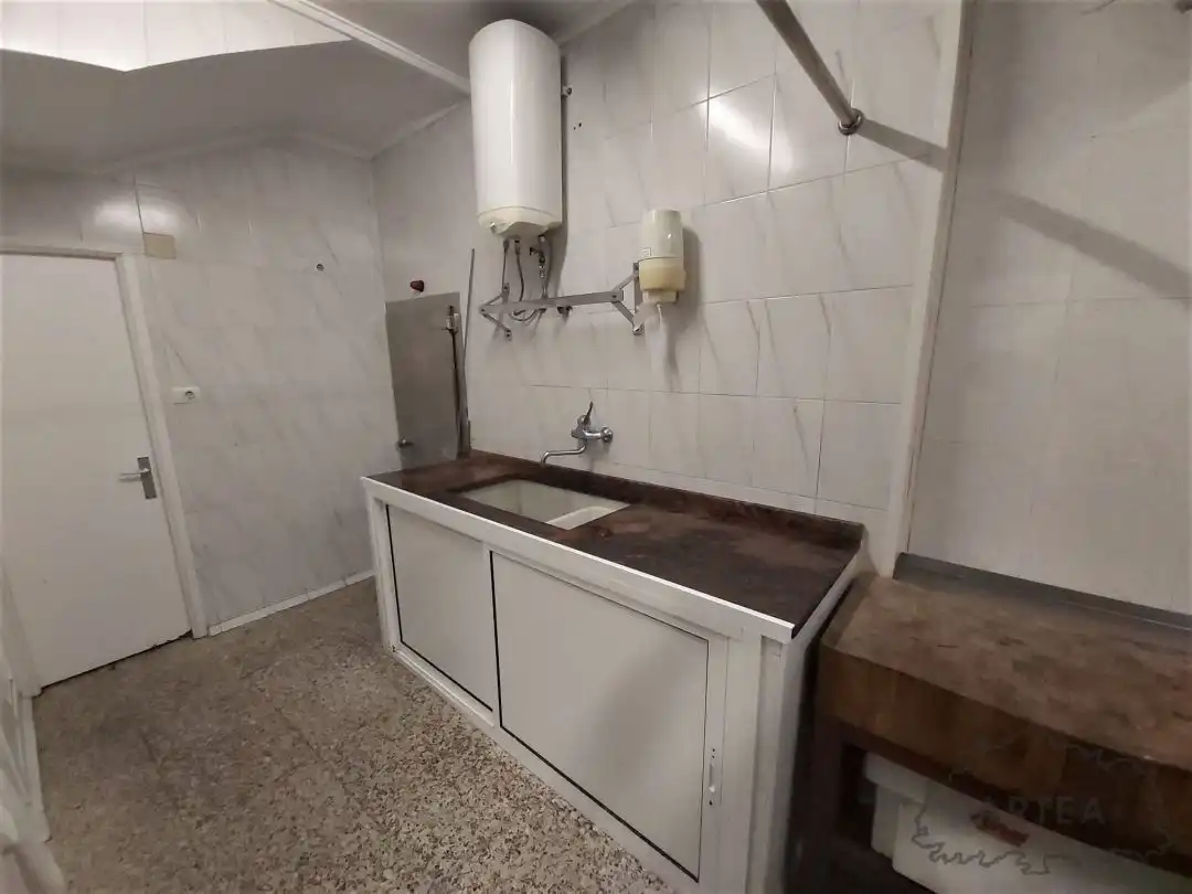 Local en venta en Sagarminaga Kalea, 48, Santutxu - Basarrate