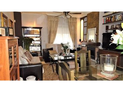 Living room of House or chalet for sale in  Sevilla Capital  with Air Conditioner, Private garden and Alarm