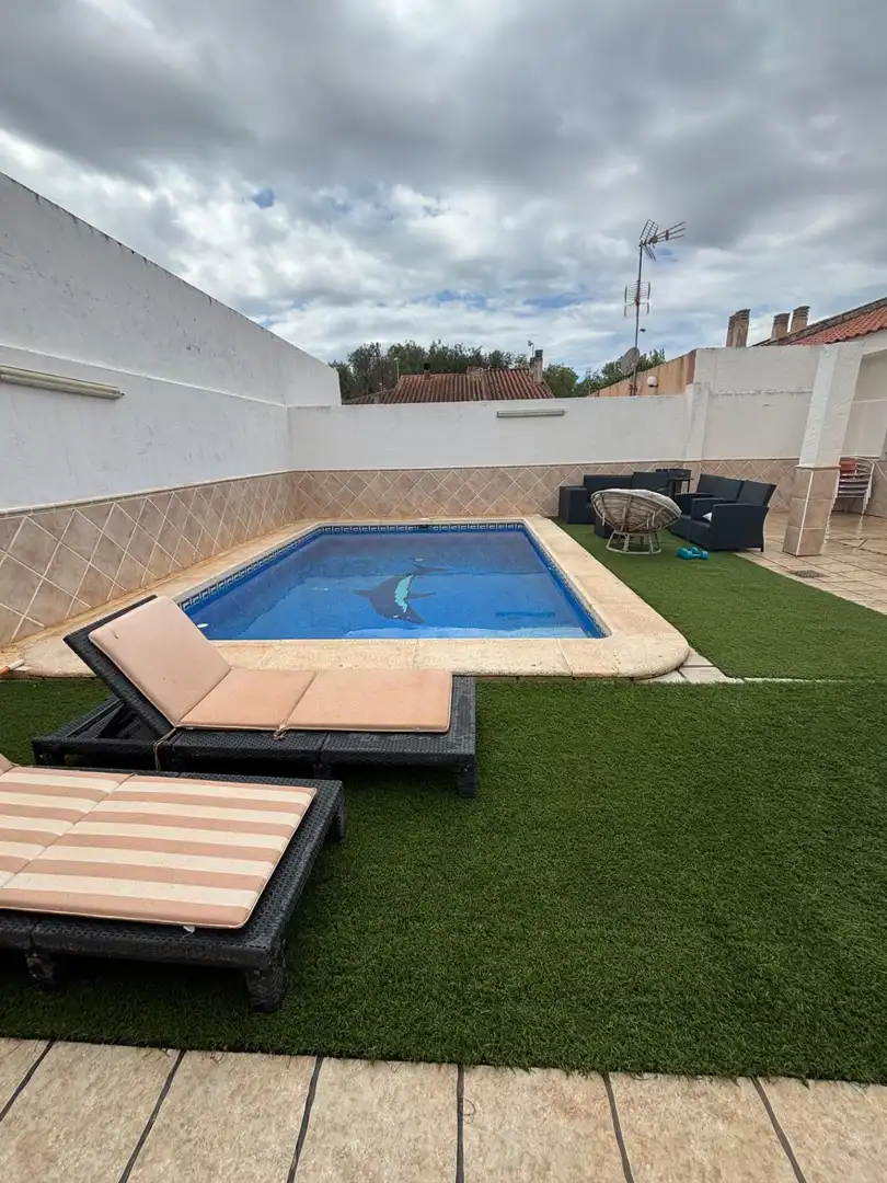 Casa adosada en venta en Calle MARIA DE ZAYAS-B SANTIAGO, 28, Miranda