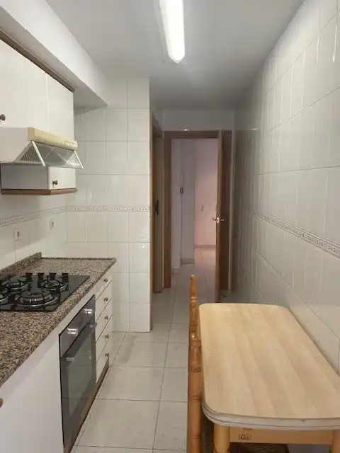 Cuina de Pis en venda en Igualada amb Forn i Balcó
