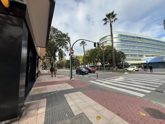 Außenansicht von Wohnung zur Miete in Murcia mit Klimaanlage und Abstellraum