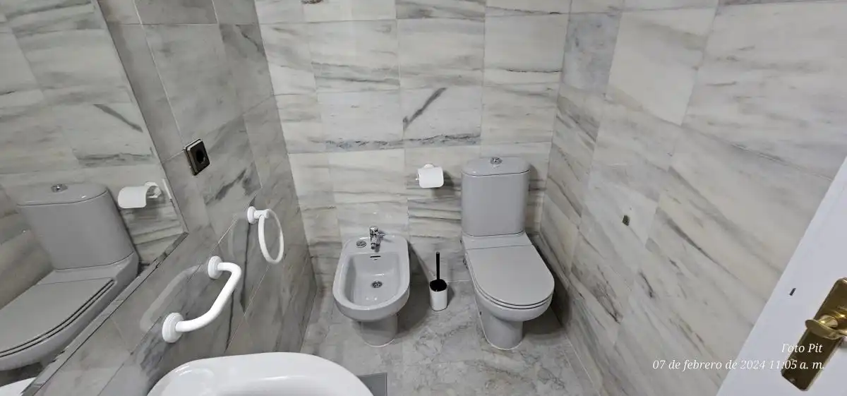 Piso de alquiler en camilo jose cela, La Buhaira