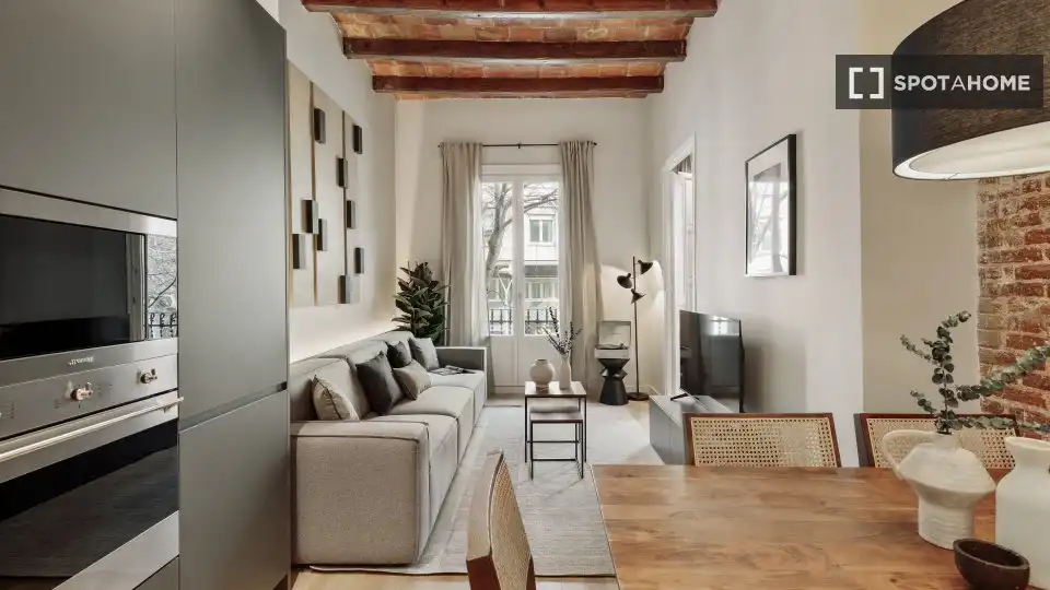Sala de estar de Piso de alquiler en Barcelona con Aire acondicionado, Calefacción y Amueblado