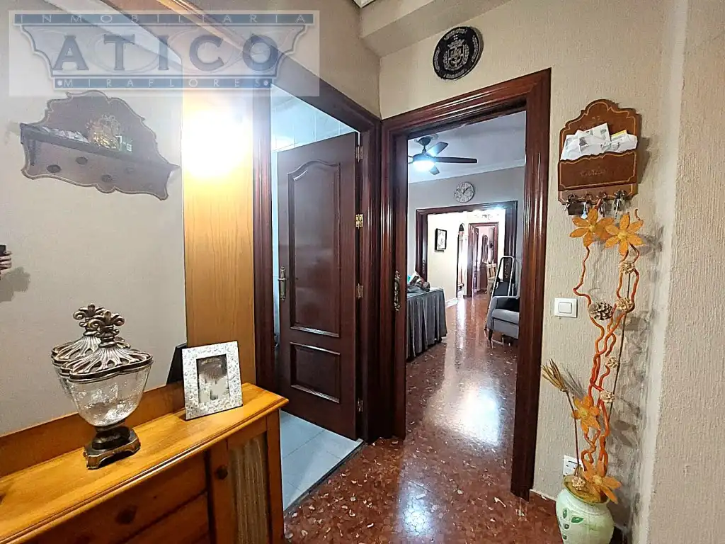 Flat for sale in Sevilla  with Air Conditioner