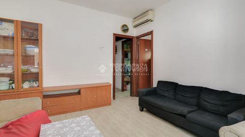 Foto 3 de Piso en venta en El Turó de la Peira, Barcelona Capital