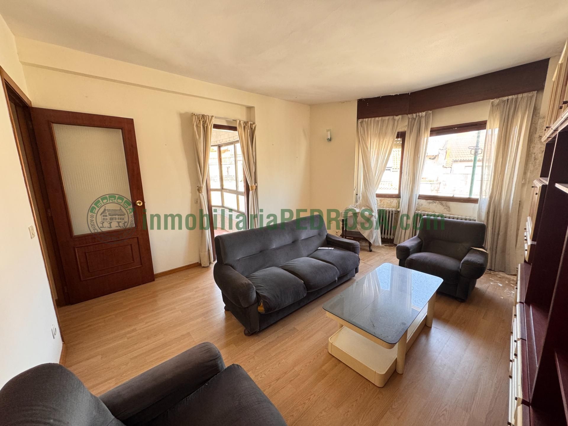 Living room of Flat for sale in Pontevedra Capital   with Balcony