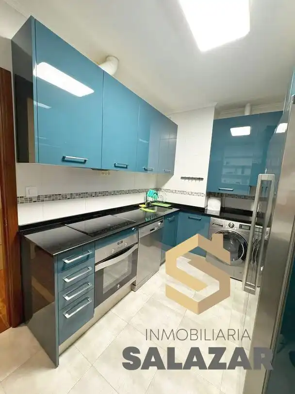 Kitchen of Flat for sale in Bilbao   with Air Conditioner, Heating and Storage room