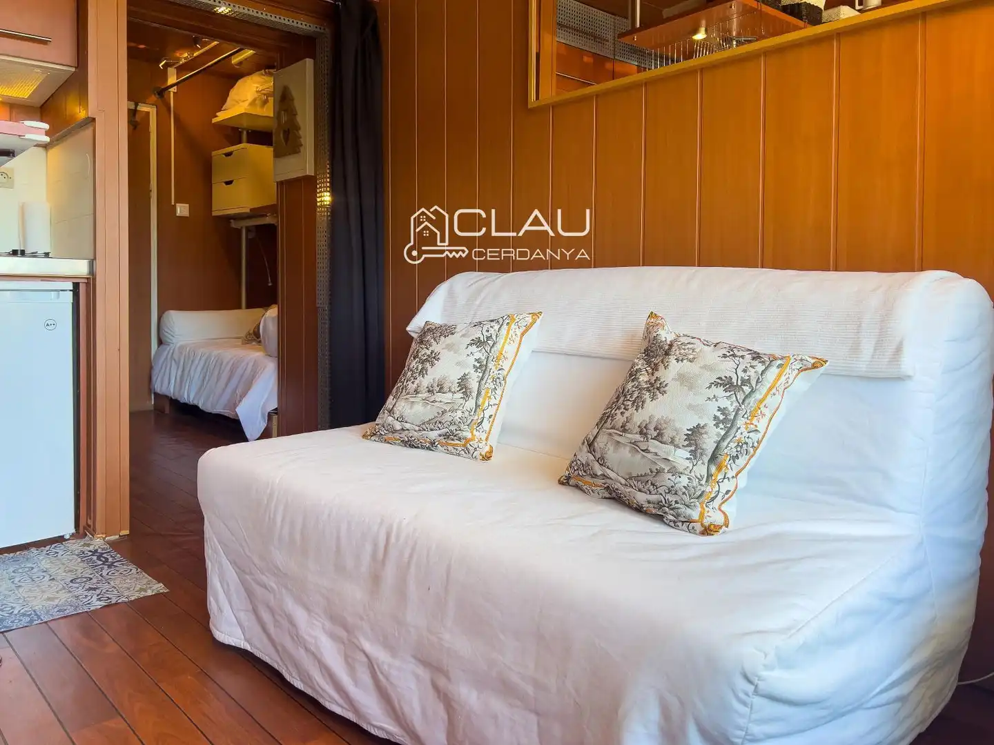 Schlafzimmer von Wohnung zur Miete in Font-Romeu-Odeillo-Via mit Heizung, Parkett und Terrasse