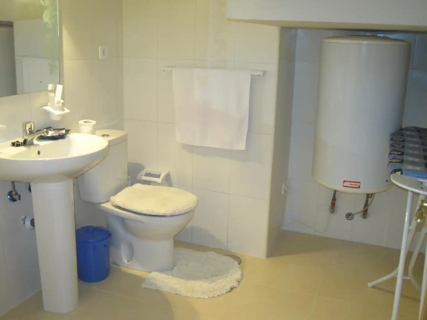 Baño de Dúplex de alquiler en Camarma de Esteruelas con Aire acondicionado, Amueblado y Horno