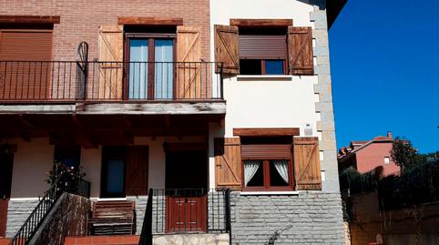 Foto 2 de Casa adosada en venda a Ubaltorre Kalea, 2a, Artziniega, Araba - Álava