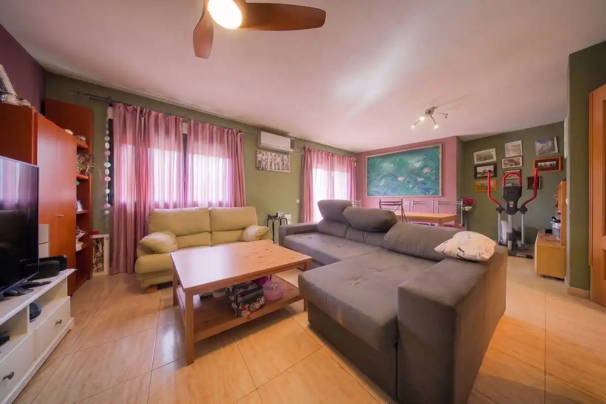 Terraced house with terrace for sale in Calle del Brasil, imagen 3