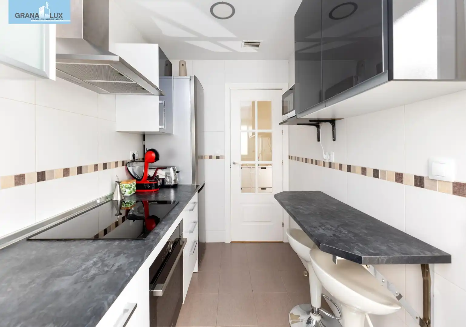 Küche von Wohnung zum Verkauf in Las Gabias mit Terrasse, Abstellraum und Gemeinschaftspool