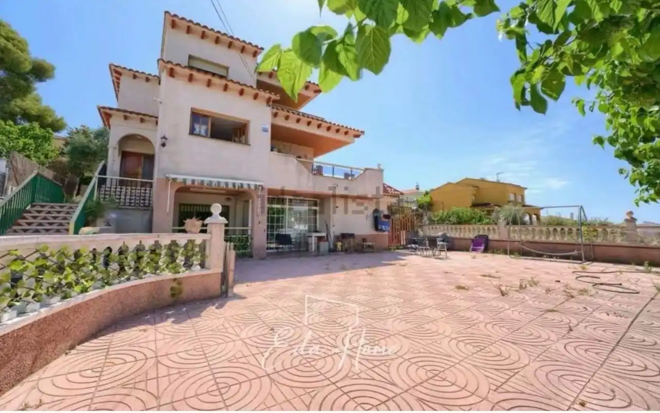 Casa con giardino in vendita a Cunit Residencial
