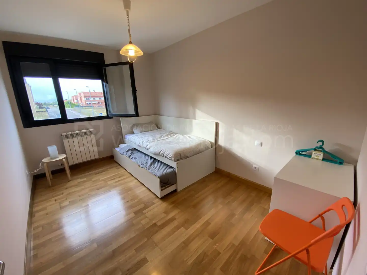 Habitación de Piso en venta en Cirueña con Calefacción, Terraza y Trastero