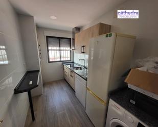 Kitchen of Flat to rent in  Sevilla Capital