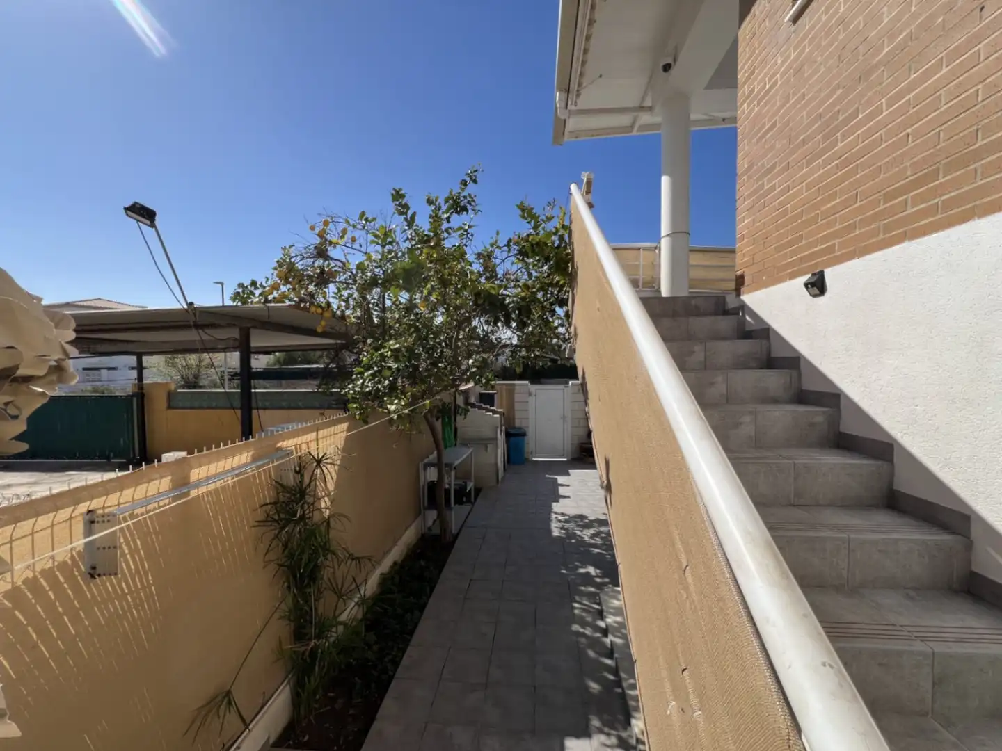 Vista exterior de Casa o xalet en venda en Oliva